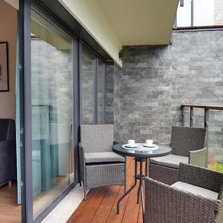 Апартаменти Invest Centrum Park 1 *