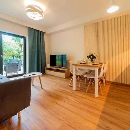 Invest Centrum Park 1 * Шклярська Поремба